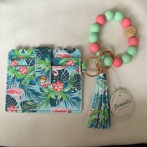 Bewaltz Silicone Ball Keychain With ID/Card Holder Brand New